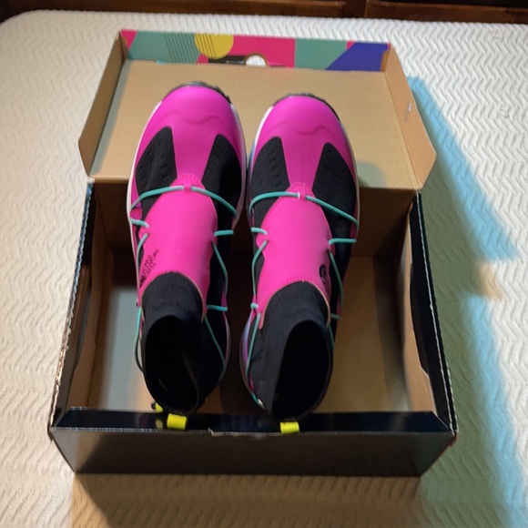 New in box- The North Face SIHL Mid Pop III - Picture 3 of 9